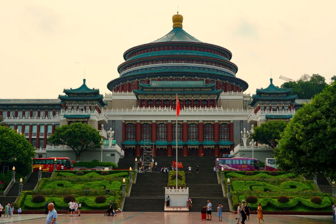 Zu sehen ist ein chinesischer Palast.